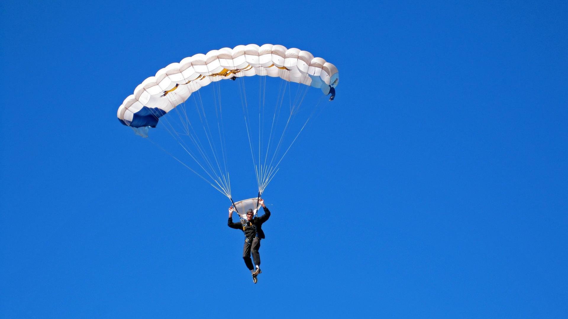 高校体育专业创新人才培养方案研究，体育产业人才培养